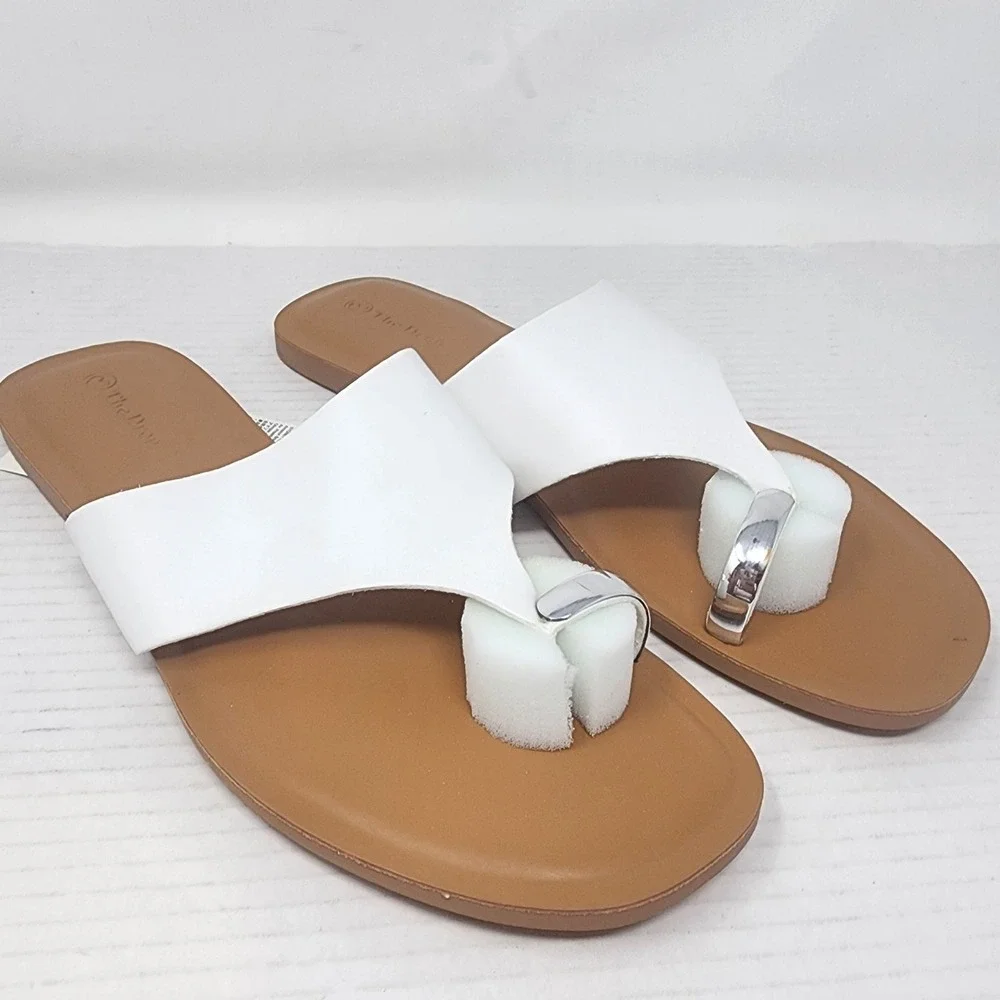 Toe Ring Sandals Women's US 11 White Open Toe Flats Camilla‎ Wide The Drop